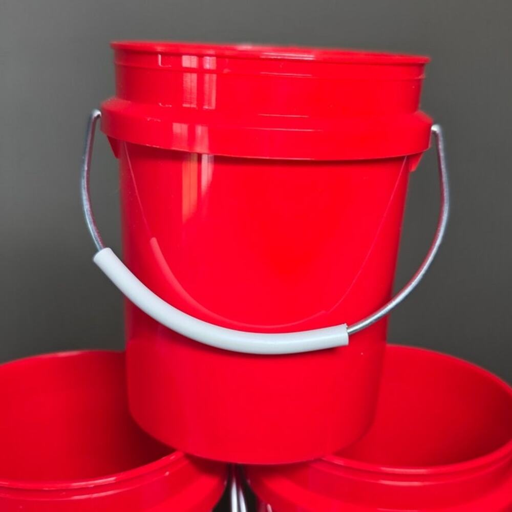 NEW Buc-ee's Mini Red Plastic Buckets, Set of 6, 18 oz. Each Portable Containers - Picture 5 of 7